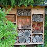 Ein Insektenhotel lässt sich auch ganz leicht selber bauen © M. Schuppich - Fotolia.com